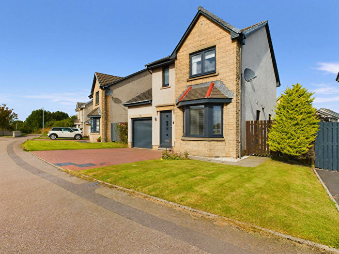 4 Bedroom Detached House For Sale In Lochinch Walk, Aberdeen, AB12