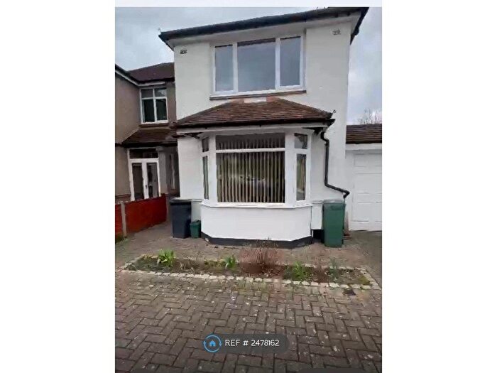 3 Bedroom Semi-Detached House To Rent In Frenches Road, Redhill, RH1