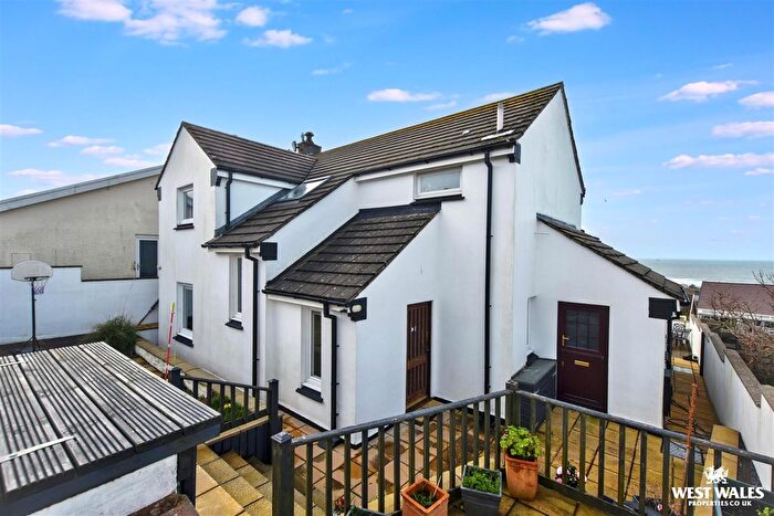 4 Bedroom Detached House For Sale In Holbrook Road, Broad Haven, Haverfordwest, SA62