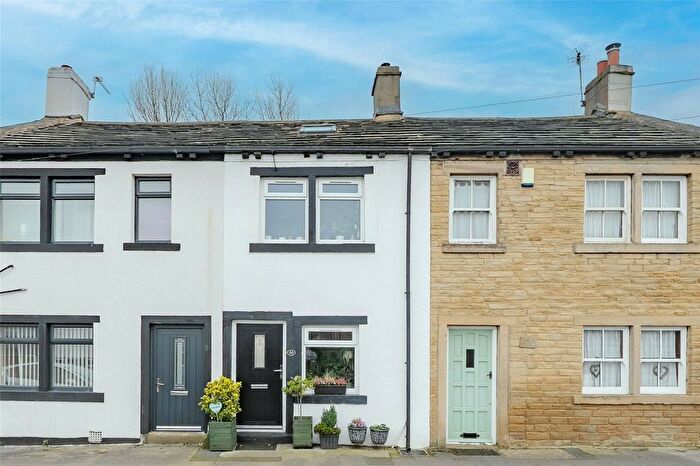 2 Bedroom Terraced House For Sale In Greentop, Pudsey, West Yorkshire, LS28