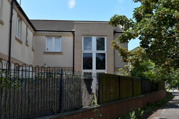 2 Bedroom End Of Terrace House To Rent In New Bristol Road, Weston-Super-Mare, BS22