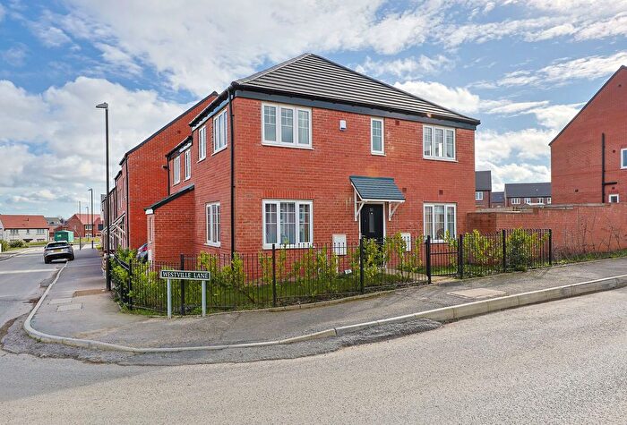 3 Bedroom Semi Detached House For Sale In Tulip Avenue, Holmewood, Chesterfield, S42