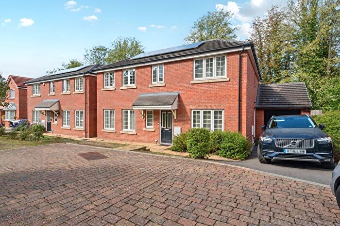 5 Bedroom Detached House To Rent In Wellswood Gardens, Reading, RG1
