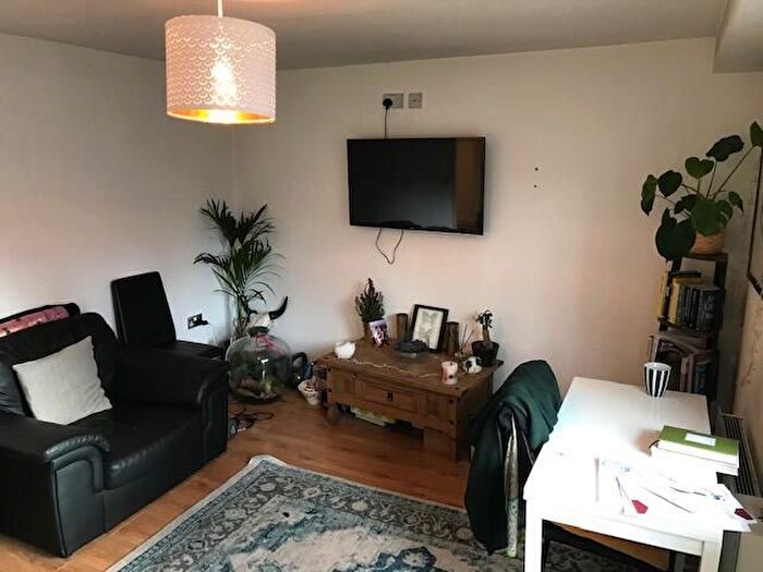 1 Bedroom Flat To Rent In Baltic House, SE5