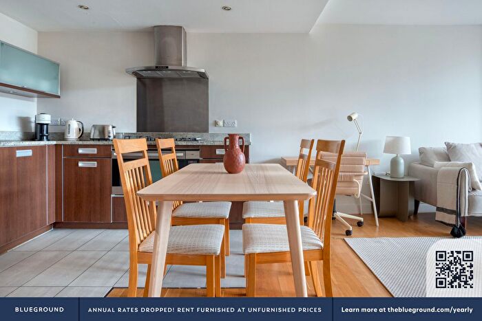 2 Bedroom Flat To Rent In London Borough Of Camden, NW6