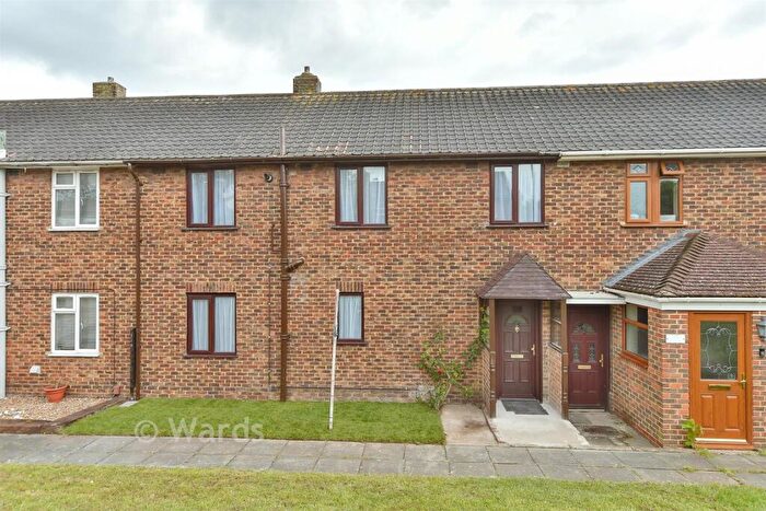 3 Bedroom Terraced House For Sale In Hawkhurst Road, Twydall, Gillingham, Kent, ME8