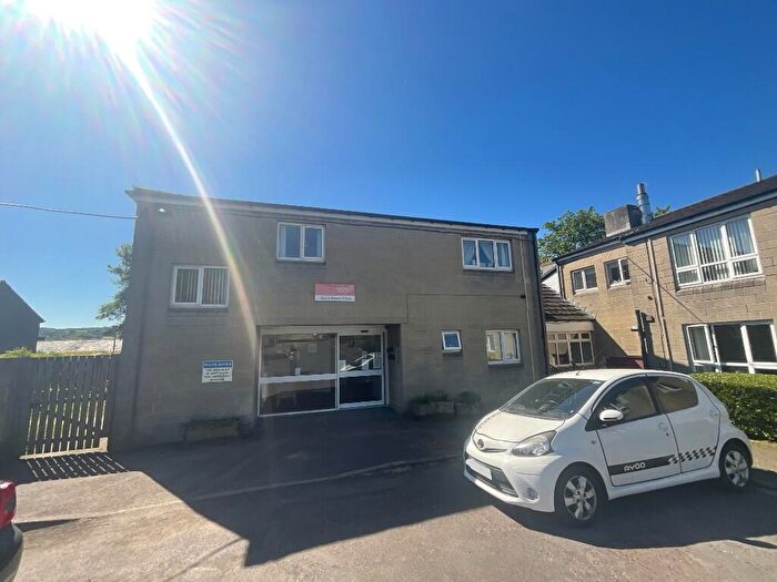 1 Bedroom Flat To Rent In *Over 's Only* Scarr Green Close, Meltham, Huddersfield, West Yorkshire, HD9