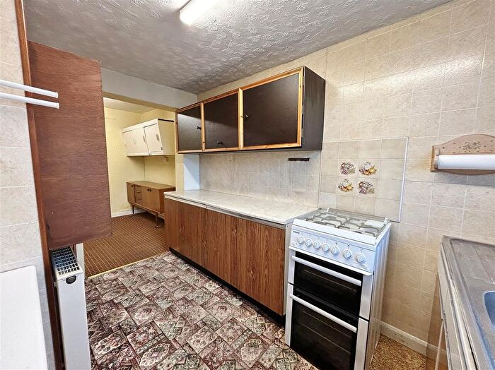 2 Bedroom Semi-Detached House For Sale In Sand Lane, Osgodby, Selby, YO8