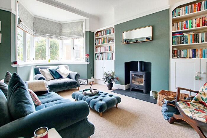 4 Bedroom Terraced House For Sale In Knighton Road, Leicester, LE2