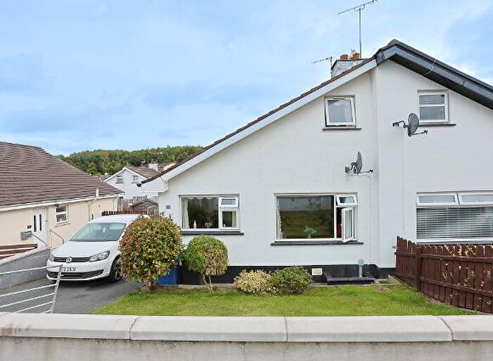 3 Bedroom Semi-detached Chalet Bungalows For Sale In Craigs Road, Ballynahinch, BT24