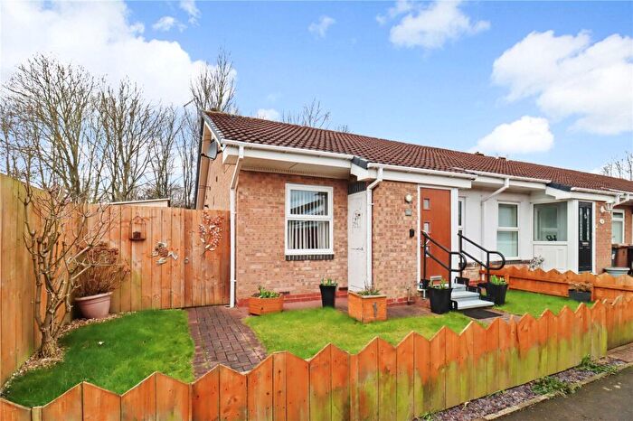 2 Bedroom Bungalow For Sale In Regents Court, Wallsend, Tyne And Wear, NE28