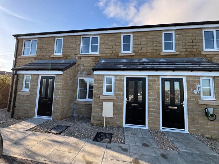 2 Bedroom Terraced House To Rent In Cliffe Hill View, Skelmanthorpe, HD8