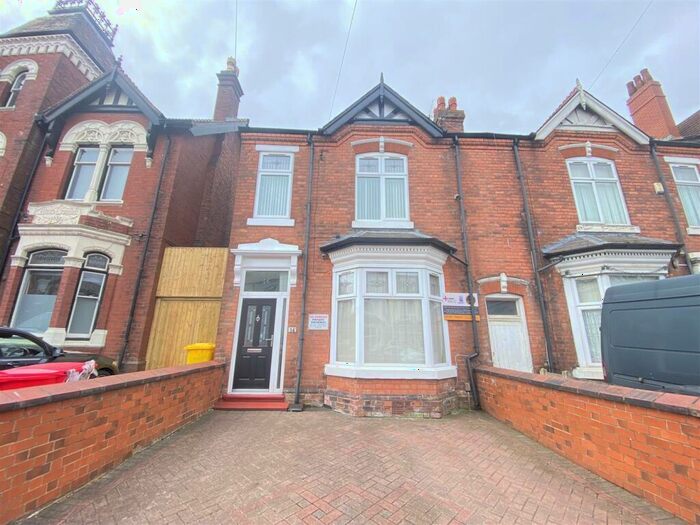 5 Bedroom Terraced House To Rent In Grange Road, West Bromwich, B70