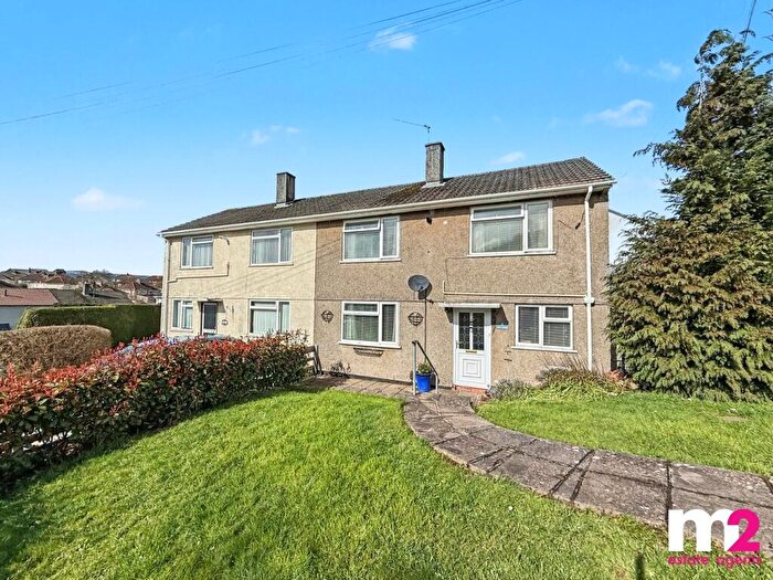 3 Bedroom Semi Detached House For Sale In Graig Wood Close, Newport, NP20