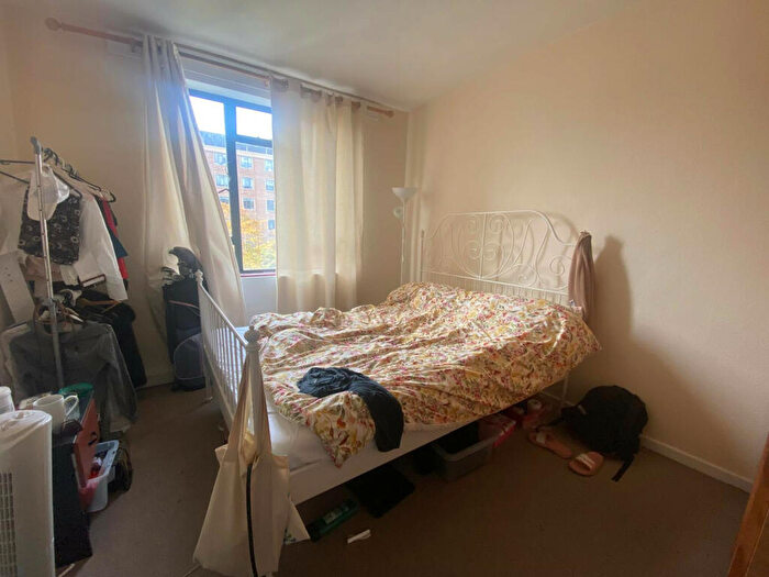 2 Bedroom Flat To Rent In Bed Flat/St. John Street, London, EC1R