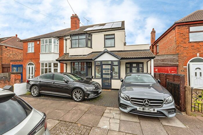 5 Bedroom Semi-Detached House For Sale In Hollington Road, Leicester, LE5