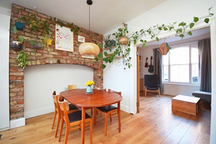 3 Bedroom End Of Terrace House To Rent In Wellington Street, York, YO10