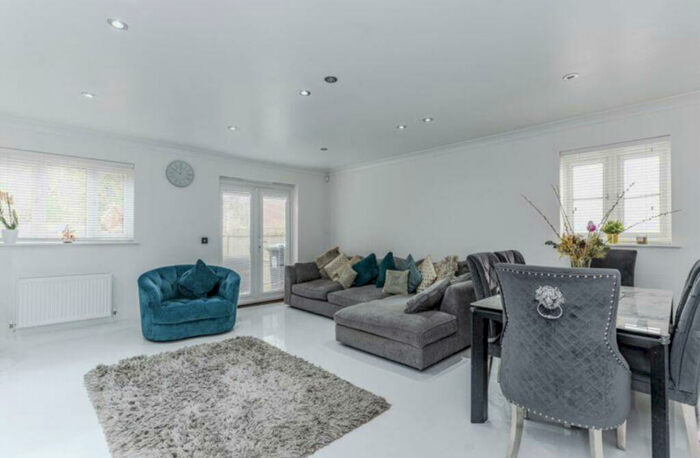 4 Bedroom Town House To Rent In Fullerton Close, Markyate, St Albans, AL3