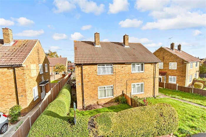 3 Bedroom Semi Detached House For Sale In Goudhurst Road, Twydall, Gillingham, Kent, ME8