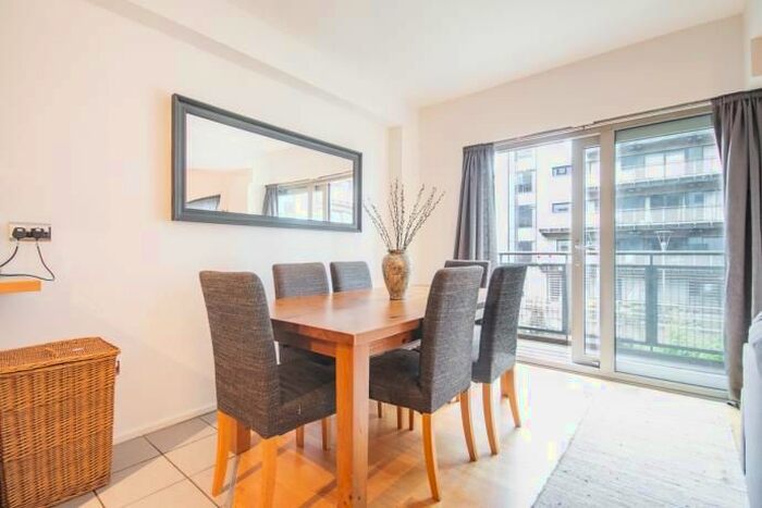 2 Bedroom Flat To Rent In Breadalbane Street, Edinburgh, EH6