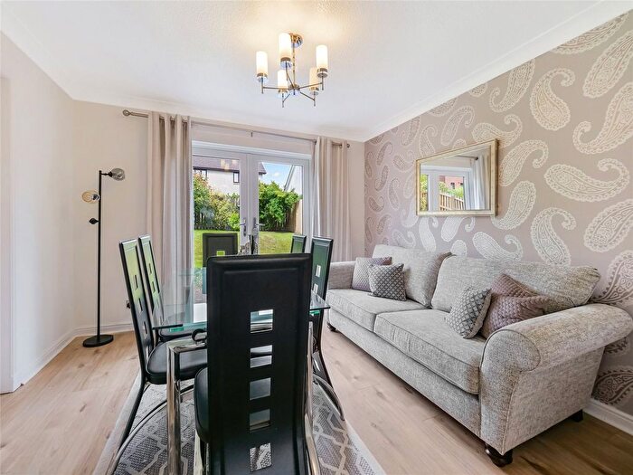 4 Bedroom Detached House For Sale In Parkinch, Erskine, PA8