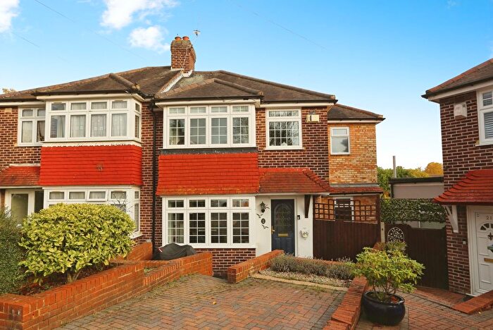 4 Bedroom End Terrace House For Sale In Combeside, London, London, SE18