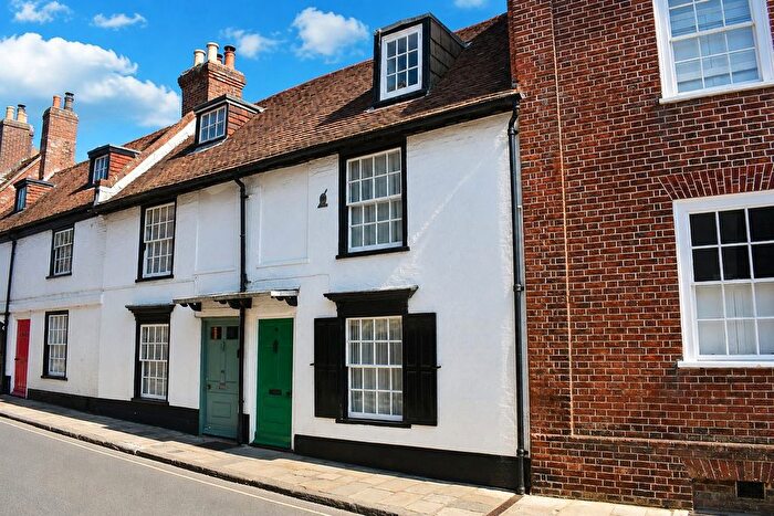 3 Bedroom Cottage For Sale In Church Lane, Lymington, SO41