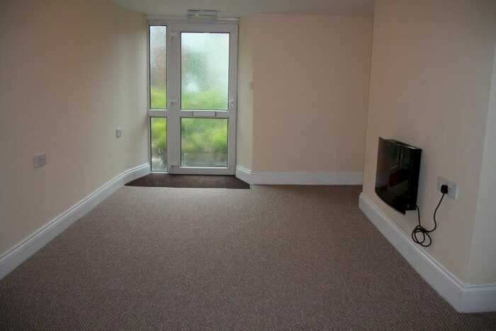 1 Bedroom Flat To Rent In Hyde Park Road, Plymouth, PL3