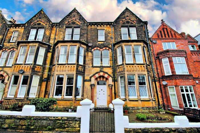 3 Bedroom Flat To Rent In Avenue Victoria, Scarborough, YO11