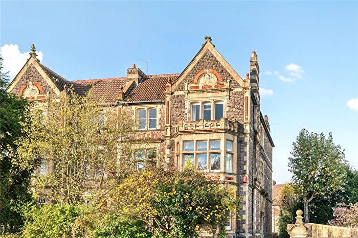 2 Bedroom Flat For Sale In Downleaze, Sneyd Park, Bristol, BS9