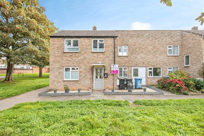 3 Bedroom Semi-Detached House For Sale In Lindsey Avenue, Great Cornard, Sudbury, CO10
