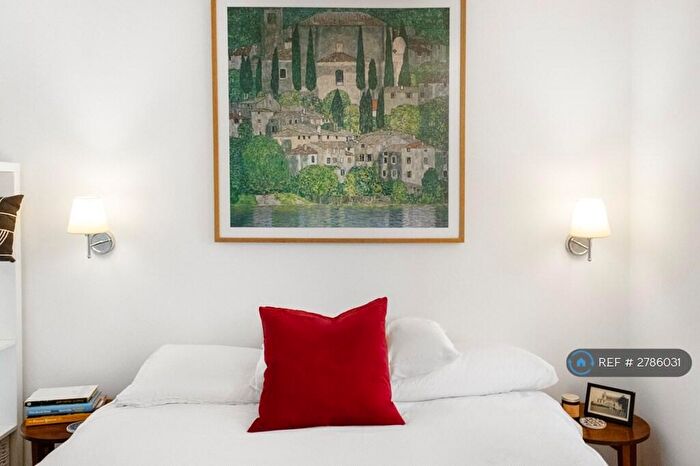 1 Bedroom Flat To Rent In Royal Standard Court, London, SE17