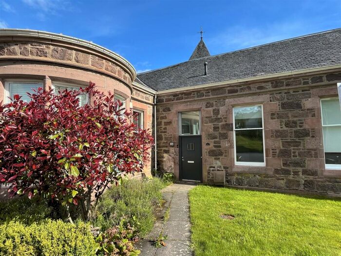 3 Bedroom Cottage For Sale In West Wing, Westercraigs, Inverness, IV3