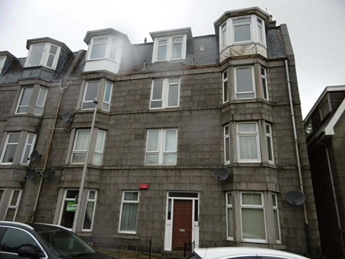2 Bedroom Flat To Rent In Erskine Street, City Centre, Aberdeen, AB24