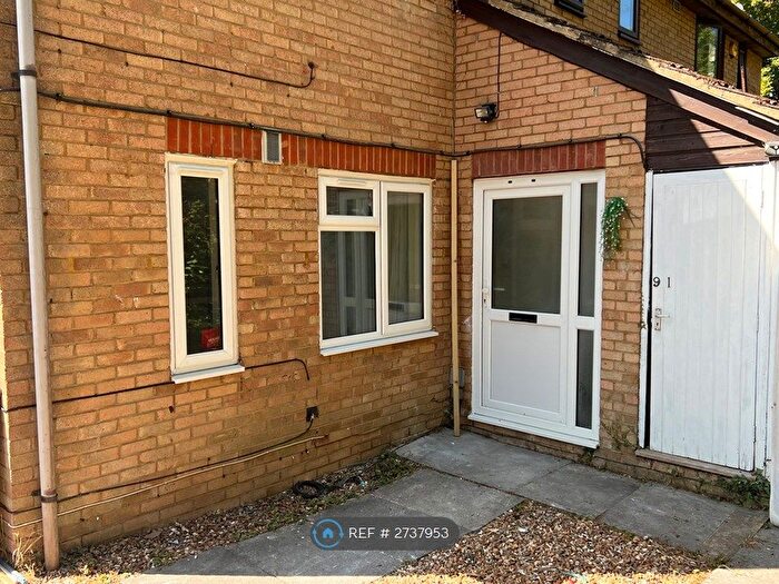 Studio To Rent In Bader Gardens, Slough, SL1