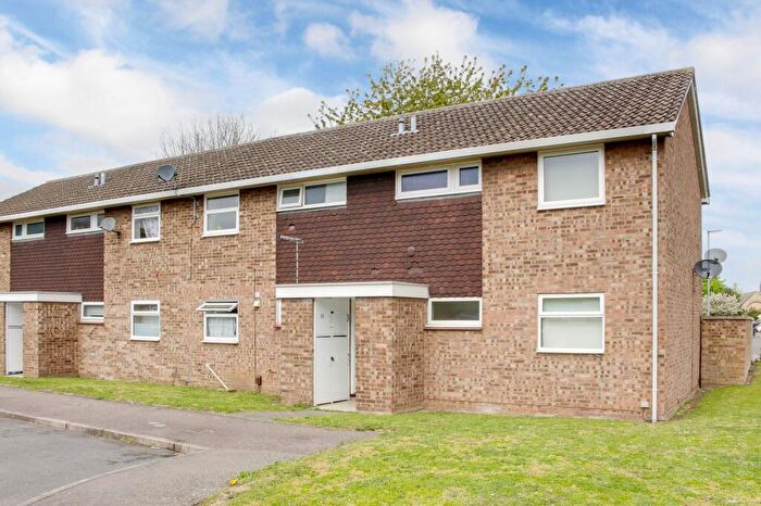 Flat To Rent In Hayling Avenue, Little Paxton, PE19