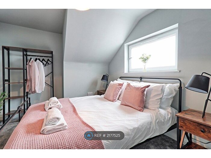 2 Bedroom Maisonette To Rent In Southchurch Road, Southend-On-Sea, SS1