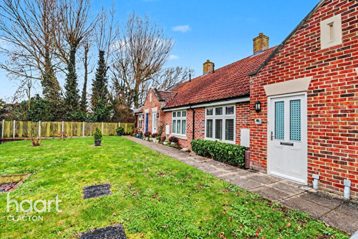 1 Bedroom Bungalow For Sale In Poplar Cottages High Street, Clacton-on-Sea, CO16