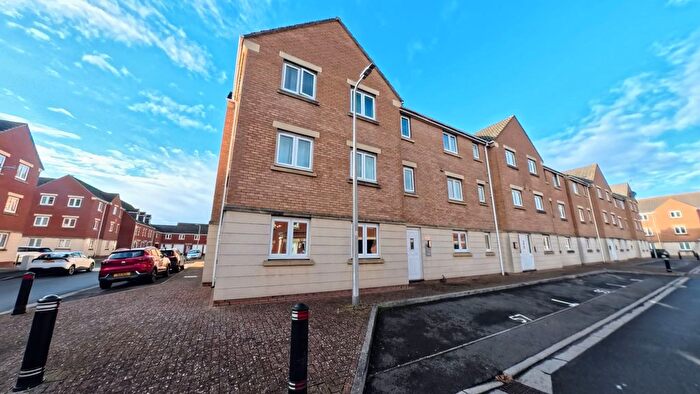 2 Bedroom Flat To Rent In Macfarlane Chase, Weston-Super-Mare, BS23