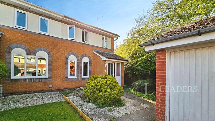 3 Bedroom End Of Terrace House For Sale In Marsh Avenue, Long Meadow, Worcester, WR4