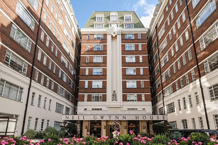 Studio To Rent In Sloane Avenue, Chelsea, London, SW3