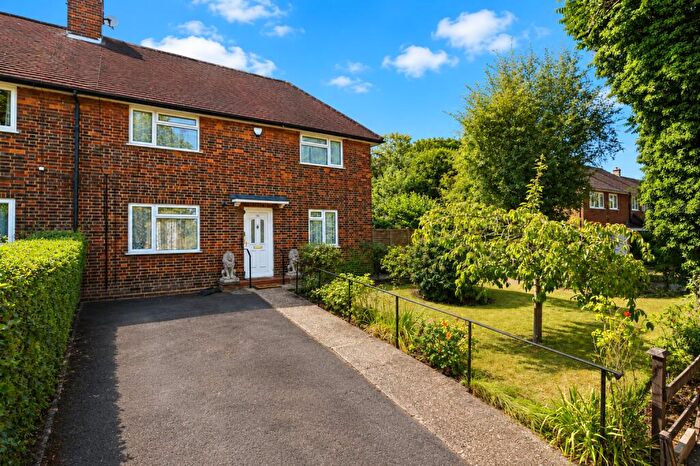3 Bedroom Semi-Detached House To Rent In Drakes Drive, St. Albans, Hertfordshire, AL1