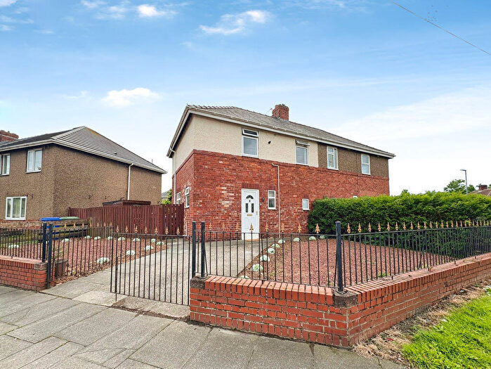 3 Bedroom Semi-Detached House For Sale In West Drive, NE24