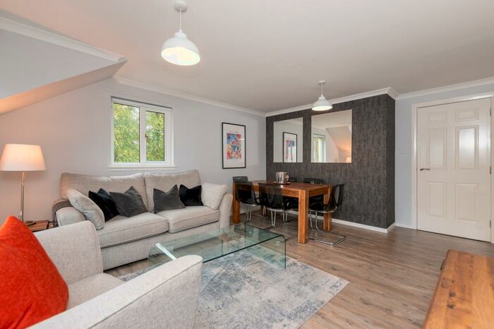 2 Bedroom Apartment To Rent In Cartbank Grove, Flat /, Cathcart, Glasgow, G44