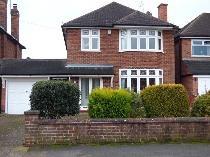 3 Bedroom Detached House To Rent In Russley Road, Bramcote, Nottingham, NG9