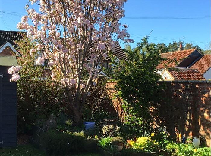 1 Bedroom Detached Bungalow For Sale In Peakhall Road, PE32