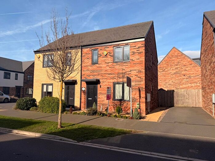 2 Bedroom Semi Detached House For Sale In Lake View, Lakeside, Doncaster, DN4