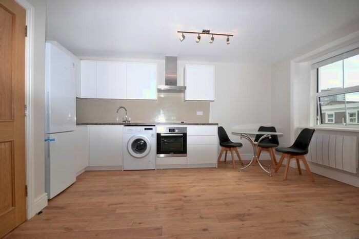 1 Bedroom Flat To Rent In Sutherland Avenue, Maida Vale, W9