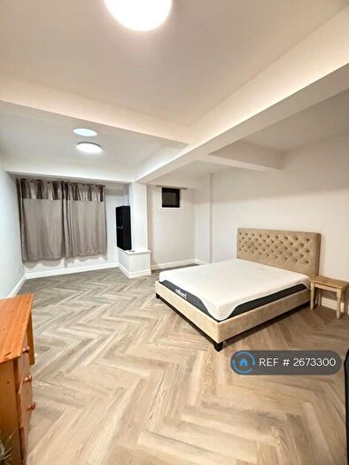 3 Bedroom Flat To Rent In Tuscany House, Manchester, M1