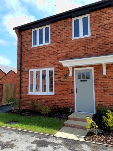 3 Bedroom Semi-Detached House To Rent In Cowslip Crescent, Watlington, Oxfordshire, OX49